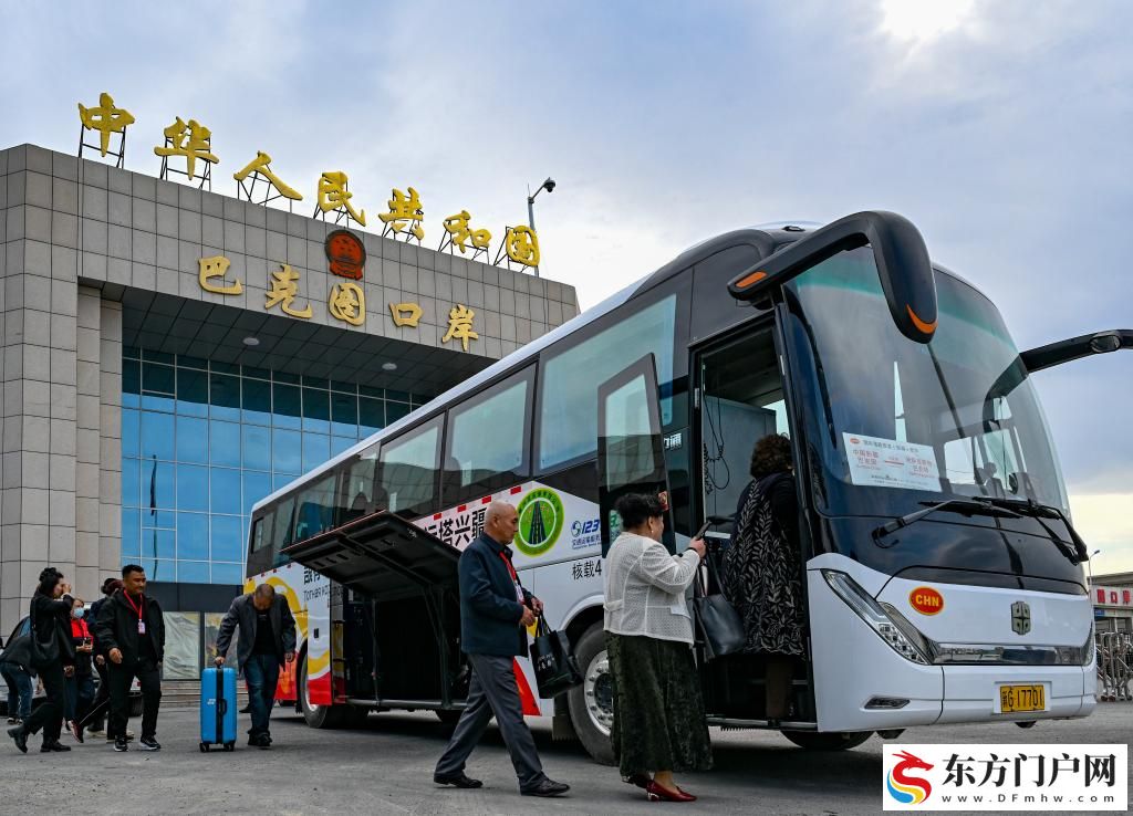 新疆巴克图口岸书写向西开放新篇章(图1)