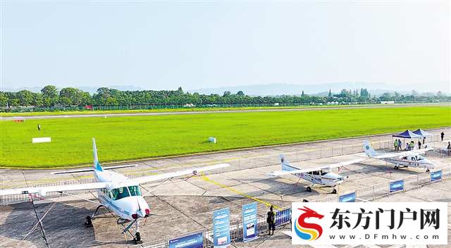 重庆：17条举措助力低空经济飞得稳飞得高(图1)