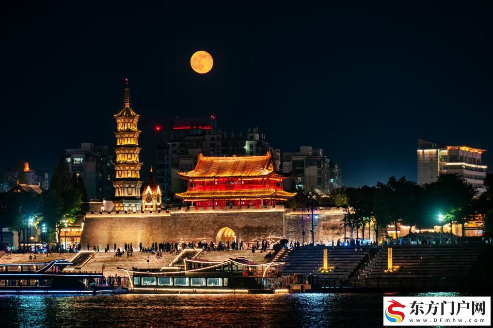“超级月亮”即将登场，等你来赏！(图1)