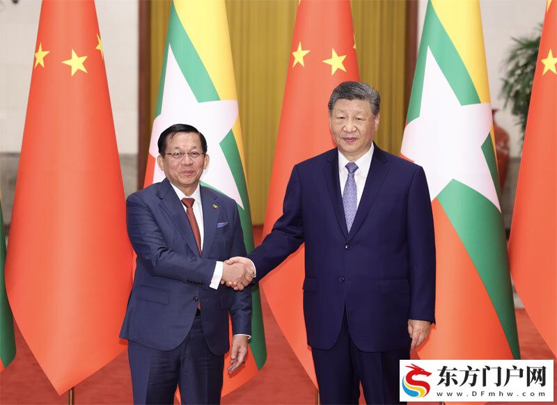 习近平同缅甸总统敏昂莱会谈